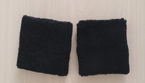 Goedkoop ???? Ecorare Zweetbandjes - Pols – Set Van 2 - Unisex - Sportarmband - 8 X 7 Cm - Zwart - 2 Stuks ⌛ 4 Goedkoop ???? Ecorare Zweetbandjes - Pols – Set Van 2 - Unisex - Sportarmband - 8 X 7 Cm - Zwart - 2 Stuks ⌛ - Afbeelding 4