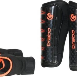 Beste Verkoop ⌛ Brabo Shinguard F4 W/anklesock Black/Orange Scheenbeschermer Unisex - Black/Orange ✔️ -Rogelli Shop 550x357