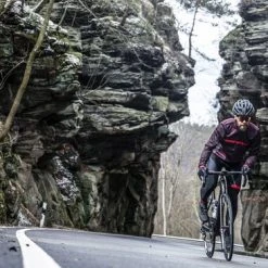 Goedkoopste ???? Rogelli Stripe Winterjack - Fietsjack Heren - Bordeaux/Paars/Rood - Maat L ???? -Rogelli Shop 550x366 65