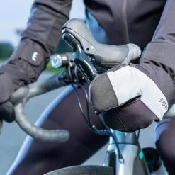 Top 10 ✔️ BBB Cycling SubZero 2 X 2 Fietshandschoenen Winter - Fiets Handschoenen Met Grip - Zwart - Maat M ???? 12 Top 10 ✔️ BBB Cycling SubZero 2 X 2 Fietshandschoenen Winter - Fiets Handschoenen Met Grip - Zwart - Maat M ???? -Rogelli Shop 550x378 1