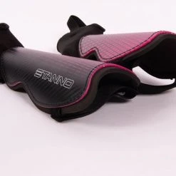 Groothandel ???? Stanno Liga III Scheenbeschermers - Maat S ???? -Rogelli Shop 550x395