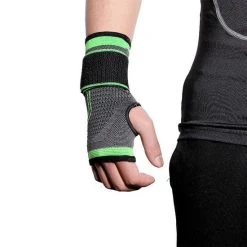 Hete verkoop ???? Fusive Polsbrace - Professionele Pols Bandage - Polsklachten - Tennis / Basketbal / Boxen / Fitness ???? -Rogelli Shop 550x550 248