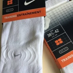 Gloednieuw ???? Nike Training Sokken - Maat M (beschadigd Logo, Zie Omschrijving) ✨ -Rogelli Shop 550x550 546