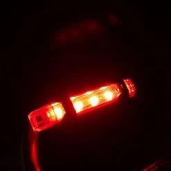 Goedkoopste ???? WSI LED FIETSVERLICHTING - USB OPLAADBAAR - ROOD & WIT LICHT - SET 2 ???? -Rogelli Shop 550x630 1