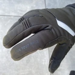 Kopen ✔️ Luxe Winter Handschoen - Warm Door Dikke Stof En Thinsulate - Waterproof - Windvrij - Touchscreen Fietshandschoen - Reflecterend - Unisex R2 -R2 - Storm Winter Fietshandschoenen - Zwart - Maat XXL / 10 ???? -Rogelli Shop 550x733 20