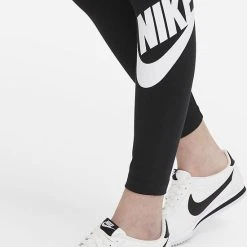Beste recensies van ???? Nike Sportswear Essential Futura Dames Legging - Maat M ???? 13 Beste recensies van ???? Nike Sportswear Essential Futura Dames Legging - Maat M ???? -Rogelli Shop 550x802 1