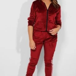 Kopen ✔️ AWR Premium Dames Trainingspak / Tracksuit / Joggingspak | Sport Kleding | Rood-Wit - M ???? -Rogelli Shop 550x825 11